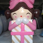 深圳商場定制玻璃鋼卡通雕塑提升商場形象